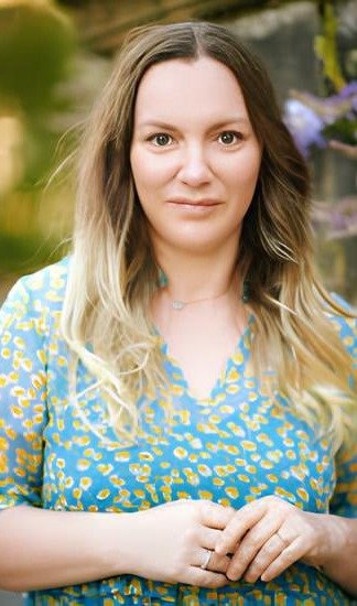 ProstaVive customer Linda M. reporting better sleep, higher energy, and fewer nighttime bathroom trips